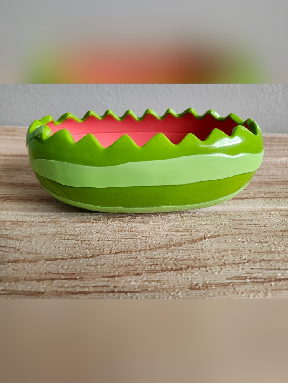 Green Melamine/plastic Bowl with Pink Interior - Decorative Food Storage